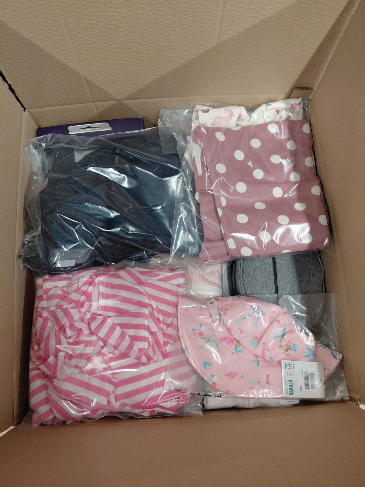 A packed Bringbox going to United Arab Emirates