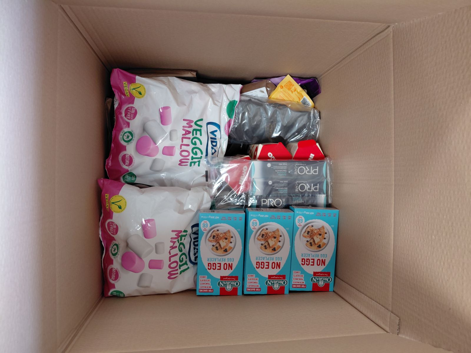 A packed Bringbox going to United Arab Emirates